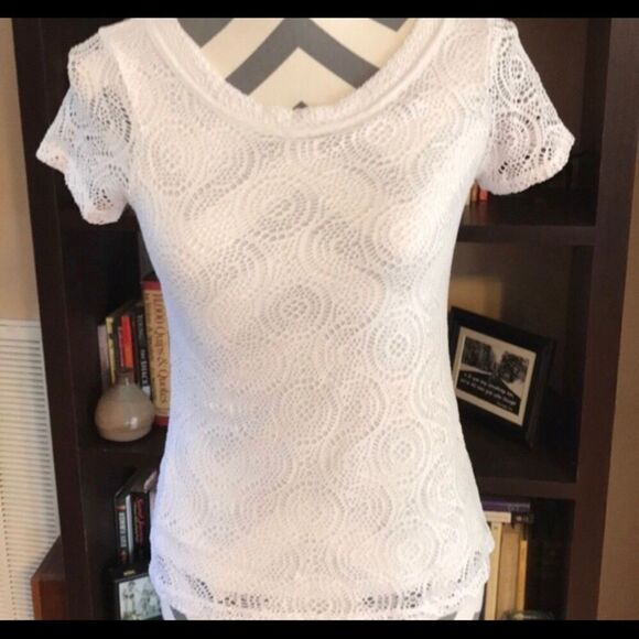 XS Banana Republic Lace Top EUC - Picture 3 of 4